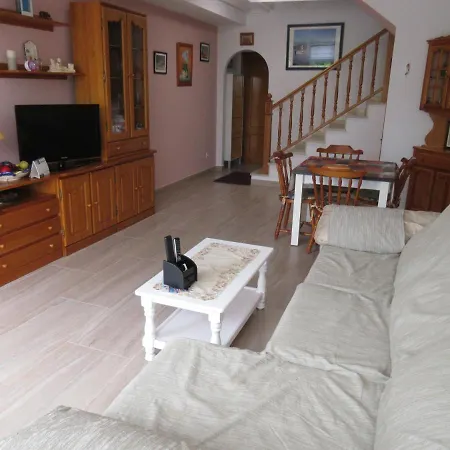 A Quiet House In The Neighborhood Of Baos De Europa 度假居 *